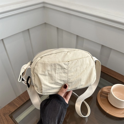 Borsa a Tracolla da Donna in Nylon Casual Leggera Grande Capacità Minimalista Borsa a Spalla Con Tracolla Regolabile
