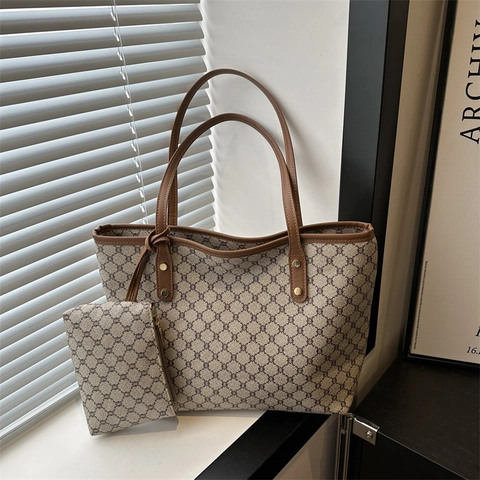 Ensemble Sac Cabas en Cuir PU Grande Capacité Pour Femmes Sac à Épaule Imprimé Monogramme Vintage Avec Pochette Travail