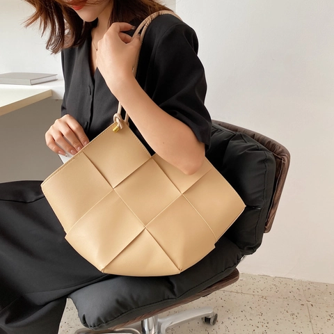 Woven Tote Bag PU Leather Large Capacity Minimalist Shoulder Handbag For Women Fashion Solid Color