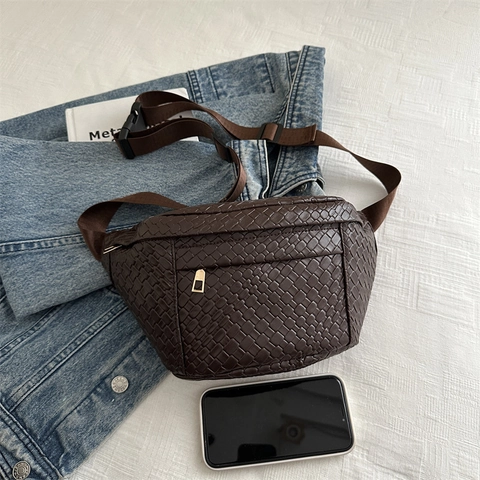 Women Retro Woven PU Leather Crossbody Chest Bag Fashion Crescent Waist Pack For Casual Everyday Use Small Sling Bag