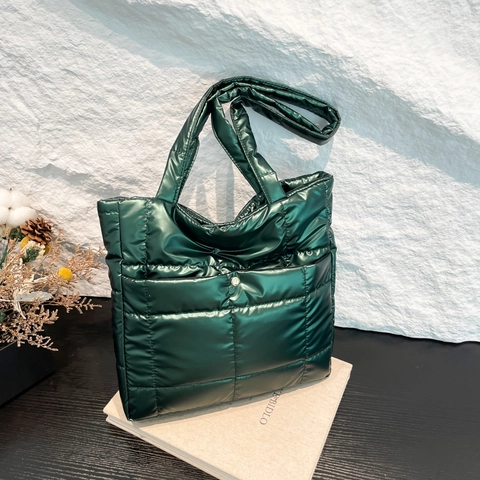 Women Quilted Padded Tote Bag Large Capacity Metallic Gloss Cotton Shoulder Bag Winter Fashion Handbag Casual Underarm Bag