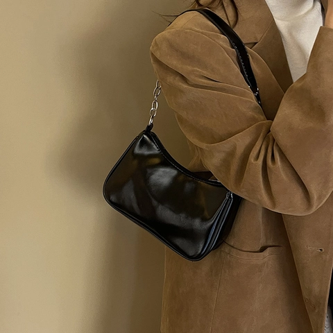 Bolso de Axila de Cuero PU Vintage para Mujer Bolso de Hombro Cuadrado Minimalista Con Correa de Cadena de Metal Plateado Color Sólido