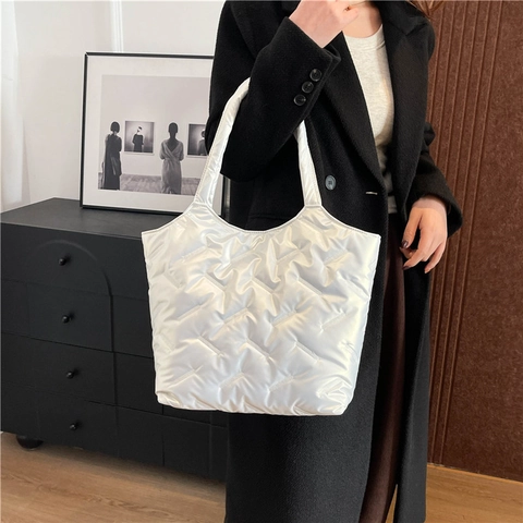 Bolso Tote Acolchado Metálico de Gran Capacidad para Mujer Bolso de Hombro de Nylon Brillante Bolso de Mano Acolchado Moda