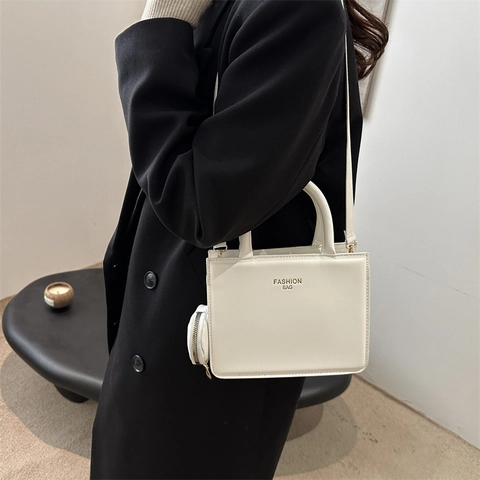 Sac à Main Carré en Cuir PU pour Femme Avec Petit Porte-monnaie Rond Bandoulière Réglable Sac à Bandoulière Quotidien