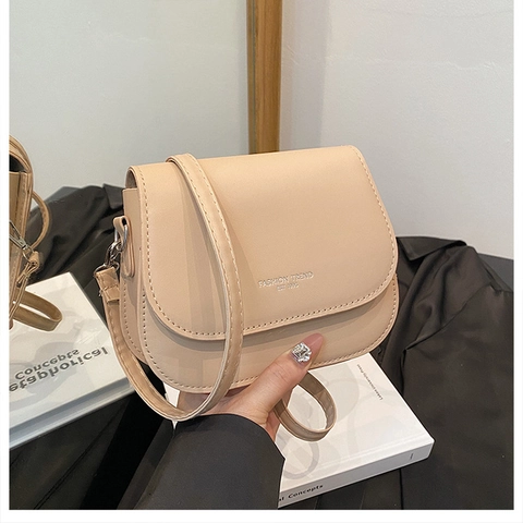 Women PU Leather Saddle Crossbody Bag Solid Color Fashion Trend Print Shoulder Handbag
