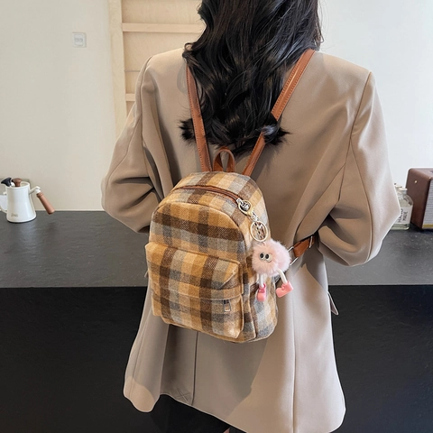 Zaino Mini Donna in Tweed a Quadri Stile Collegiale Coreano Vintage Con Ciondolo Mostro di Peluche Spalline Regolabili in PU
