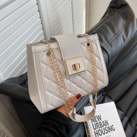 Women Quilted Shoulder Bag PU Leather Rhombus Pattern Small Square Crossbody With Gold Chain Metal Turn Lock Retro Chic