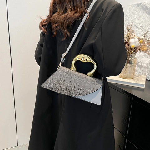 Sac À Main En Cuir PU À Motif Crocodile Avec Poignée En Métal Doré Sac À Bandoulière Géométrique Asymétrique Verni Pour Femmes
