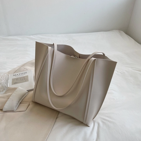 Large Capacity PU Leather Tote Bag For Women Vintage Minimalist Shoulder Bag With Inner Pouch Commuter Handbag Solid Color