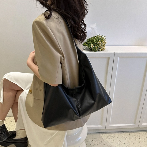 Bolso De Hombro Hobo De Cuero PU Gran Capacidad Simple Vintage Bolso Tote De Axila Para Mujeres Diario