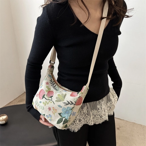 Vintage Floral Jacquard Crescent Shoulder Bag For Women Casual Fabric Hobo Underarm Bag With Adjustable Strap Zipper Closure