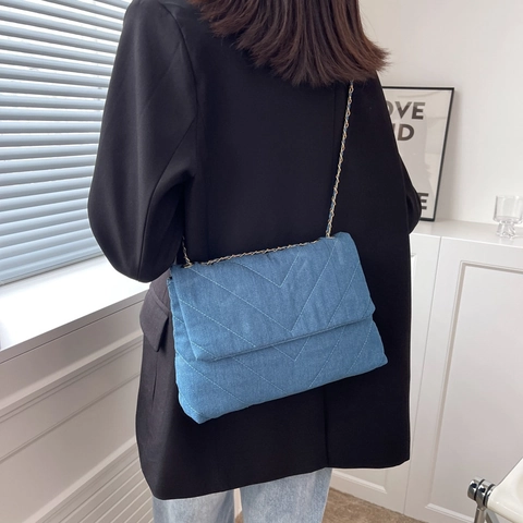Borsa Tracolla Trapuntata In Denim Cuciture Chevron Borsa A Spalla Con Patta E Catena Moda Casual Donne