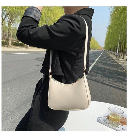 Minimalistische PU-Leder Halbmond Umhängetasche Damen Einfarbig Achseltasche Crossbody Hobo Tasche Mit Reißverschluss