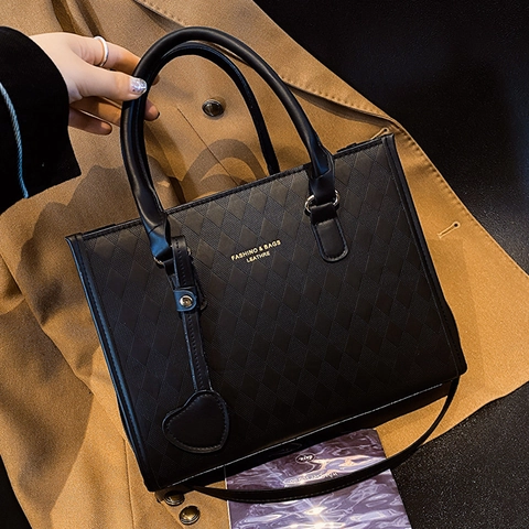 Borsa A Mano Da Donna In Pelle PU Trapuntata Motivo A Rombi Pendente A Cuore Borsa A Tracolla Borsa Da Spalla Tote Bag