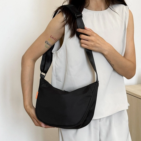 Oxford Cloth Crescent Crossbody Bag Large Capacity Half Moon Shoulder Bag With Adjustable Strap Casual Dumpling Bag Trendy