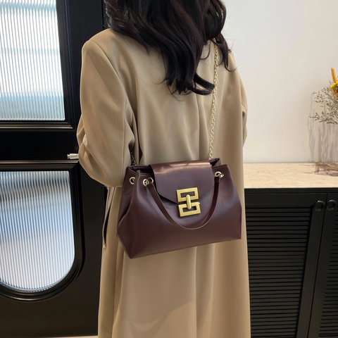 Women Vintage Small Square Shoulder Bag PU Leather Trendy Metal Chain Strap Geometric Lock Crossbody Bag