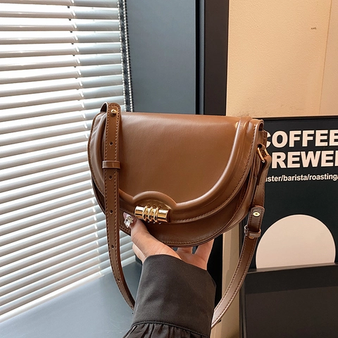 Bolso De Sillín De Cuero PU Vintage Moda Bolso De Hombro De Media Luna Con Herrajes Dorados Correa Ajustable Elegante