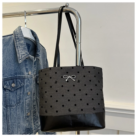 Borsa Tote da Donna in Tela e Pelle PU Stile Preppy Con Ricamo a Cuore e Fiocco Grande Capacità Borsa a Spalla per Scuola Quotidiana