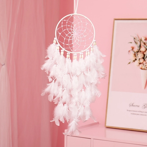 Acchiappasogni Fatto a Mano Decorazione Murale in Piuma Per Camera Da Letto Ufficio Stile Boho Con Perline Bianche e Anello di Ferro