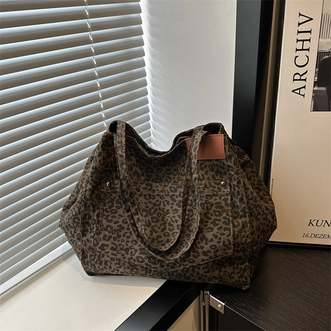 Leopard Muster Canvas PU Tote Bag Große Kapazität Schultertasche Mit Nieten Fronttasche Pendeln Mode Damen