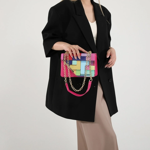 Sac Carré Chic en Cuir PU Pour Femmes Avec Motif Géométrique Coloré Bandoulière Chaîne Dorée Pour un Usage Quotidien Tendance