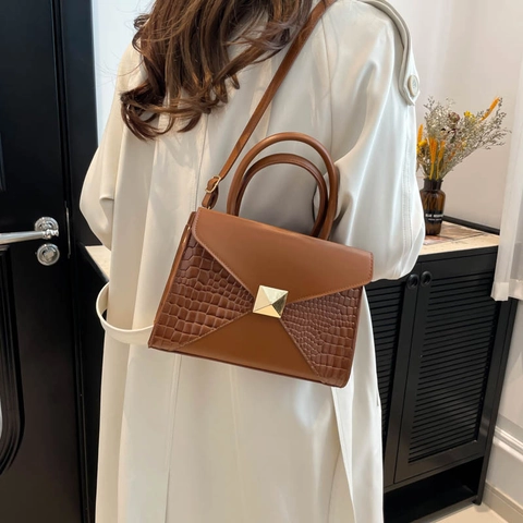 Sac à Main en Cuir PU pour Femmes Épissage de Motif Crocodile Sac Bandoulière avec Boucle Carrée Dorée à la Mode