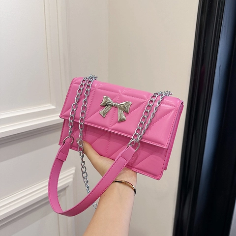 Quilted PU Leather Shoulder Bag With Silver Metal Bow Decor Chain Strap Geometric Pattern Flap Crossbody Bag For Women