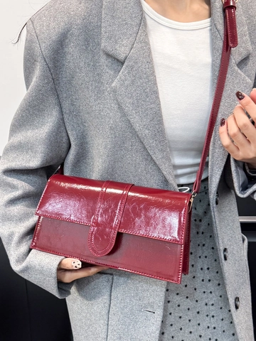 Minimalist Glossy PU Leather Baguette Bag For Women Solid Color Flap Crossbody Shoulder Bag With Adjustable Thin Strap