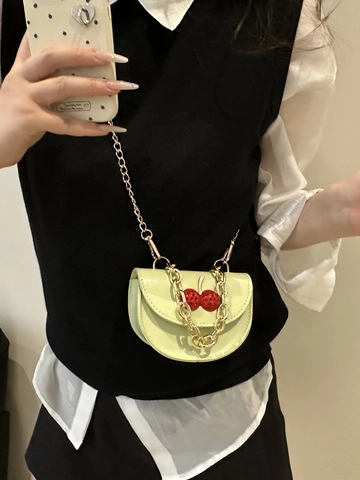 Bolso de Hombro de Cuero PU para Mujer Bolso de Mano Pequeño Cuadrado Minimalista con Decoración de Cereza y Cadena de Oro