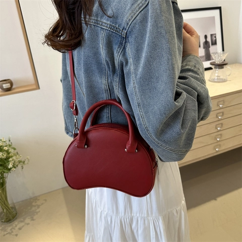 Retro PU Leder Halbmond Schultertasche Damen Vintage Crescent Shape Handtasche Mit Griff Und Verstellbarem Umhängeriemen