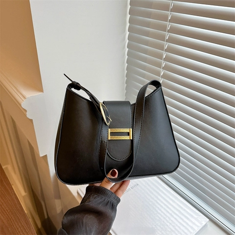 Damen Minimalistische PU Leder Achseltasche Mit Goldener Metallschnalle Einfarbige Schultertasche Für Pendeln Mode Handtasche