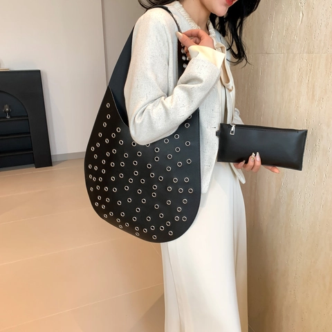 Borsa a Tracolla Hobo a Grande Capacità Da Donna Con Occhielli Metallici Elegante Borsa Tote In Pelle PU Con Sottoborsa
