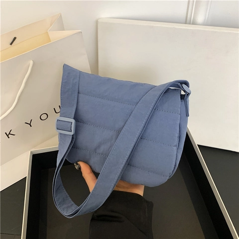 Borsa a Spalla Trapuntata Casual da Donna Tinta Unita Borsa a Tracolla Imbottita Puffer Leggera Piccola Borsa Quadrata con Patta e Tracolla Regolabile