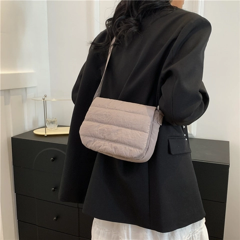 Borsa a Spalla Trapuntata Casual da Donna Tinta Unita Borsa a Tracolla Imbottita Puffer Leggera Piccola Borsa Quadrata con Patta e Tracolla Regolabile