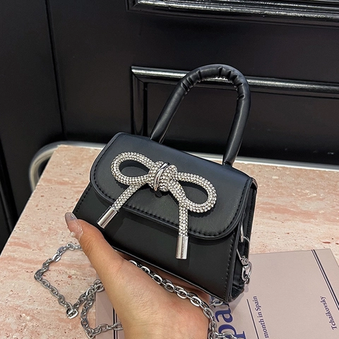 Damen Strass Schleife Mini Handtasche PU Leder Umhängetasche Mit Silberner Kette Elegante Kleine Quadratische Tasche Party