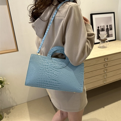 Women Vintage Crocodile Pattern PU Leather Handbag With Circular Handle Commute Shoulder Crossbody Bag Fashion Tote Bag