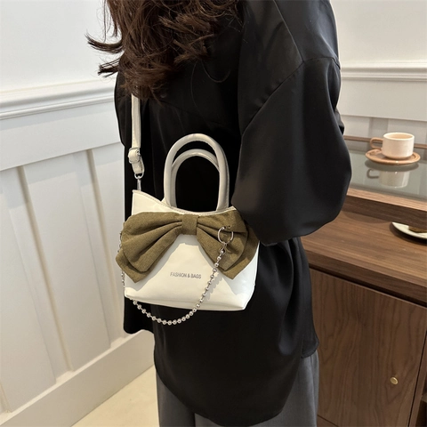 Damen PU Leder Eimertasche Mit Großer Samtschleife Silberne Kette Trendy Crossbody Schultertasche Handtasche