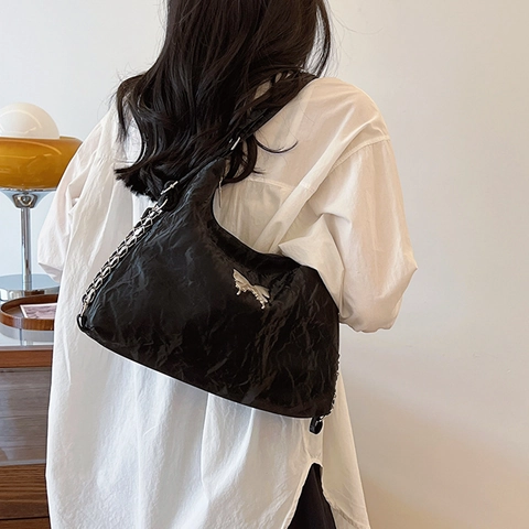 Borsa Sottoascellare Da Donna In Pelle PU Arricciata Con Decoro A Farfalla In Metallo Catena Moda Y2K Street Style Borsa Hobo