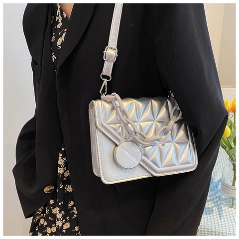 Women's Fashion PU Leather Quilted Rhombic Shoulder Bag Minimalist Crossbody Bag With Decorative Chunky Chain And Round Tag