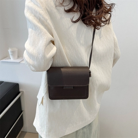 Borsa a Tracolla Piccola Quadrata in Pelle PU da Donna alla Moda Borsa Messenger con Patta e Catena Decorativa Quotidiana