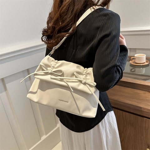 Borsa a Tracolla da Donna Casual in Pelle PU Borsa Stile Nuvola Pieghettata con Fiocchi Decorativi Borsa a Spalla Versatile