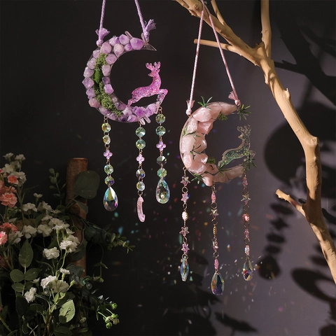 Ornamento Sospeso Acchiappasole Luna Renna Fatto a Mano Pietra Naturale Tritata Resina Arte Prisma Finestra Regalo