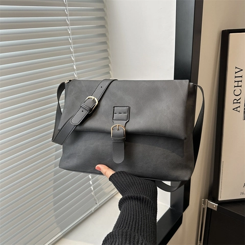Damen Mode PU Leder Schultertasche Retro Kleine Quadratische Umhängetasche Mit Verstellbarem Riemen Metallschnalle Alltag