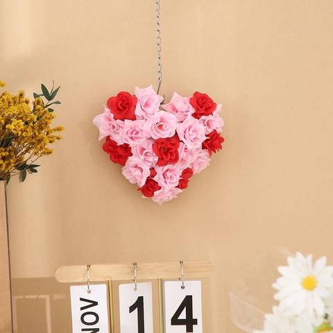 Valentine's Day Heart Shaped Artificial Rose Flower Wreath Hanging Decoration For Wedding Home Wall Decor Red Pink