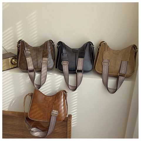 Vintage PU Leather Underarm Bag Retro Half Moon Shoulder Bag Wide Geometric Pattern Strap Crossbody Bag Fashion Handbag