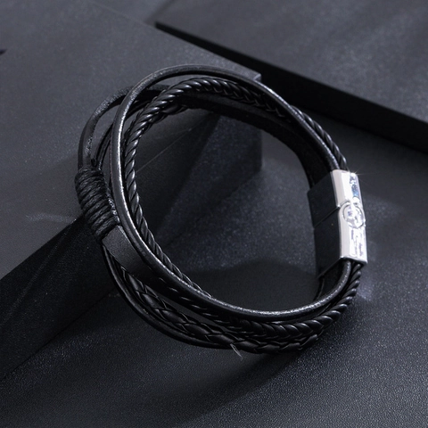 Bracelet en Cuir Tressé Multicouche pour Hommes Avec Fermoir Magnétique en Métal Style Punk Vintage Bijoux de Poignet en Cuir