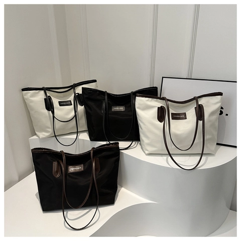 Bolso Tote de Nailon de Gran Capacidad para Mujer Color de Contraste Bolso de Hombro Casual Urbano Con Cierre de Cremallera