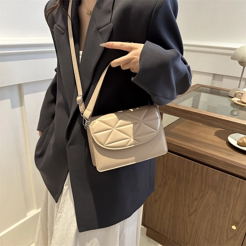 Women PU Leather Shoulder Bag Geometric Triangular Quilted Crossbody Small Square Bag With Adjustable Strap Commuting