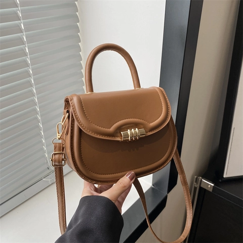 Borsa A Sella Tracolla Pelle PU Design Retro Serratura Dorata Manico Superiore Tracolla Regolabile Moda Versatile
