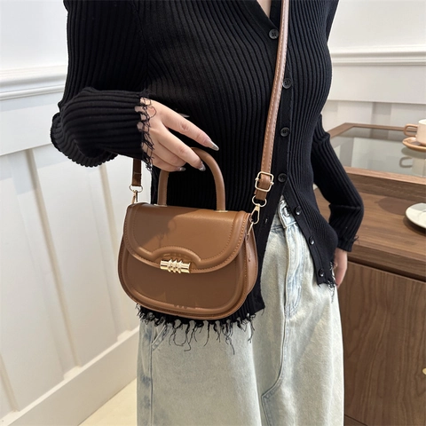 Borsa A Sella Tracolla Pelle PU Design Retro Serratura Dorata Manico Superiore Tracolla Regolabile Moda Versatile